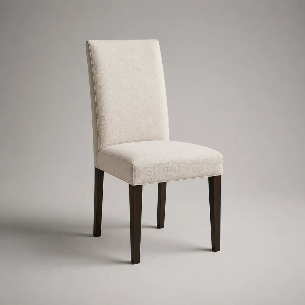 Chaise de salle à manger rembourrée en polyester et hévéa massif, dossier rectangulaire, écru et brun foncé, 47 × 56 × 98 cm