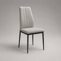 Chaise de salle à manger rembourrée en polyester bouclé gris clair avec pieds en acier noir, 45 × 55 × 88 cm