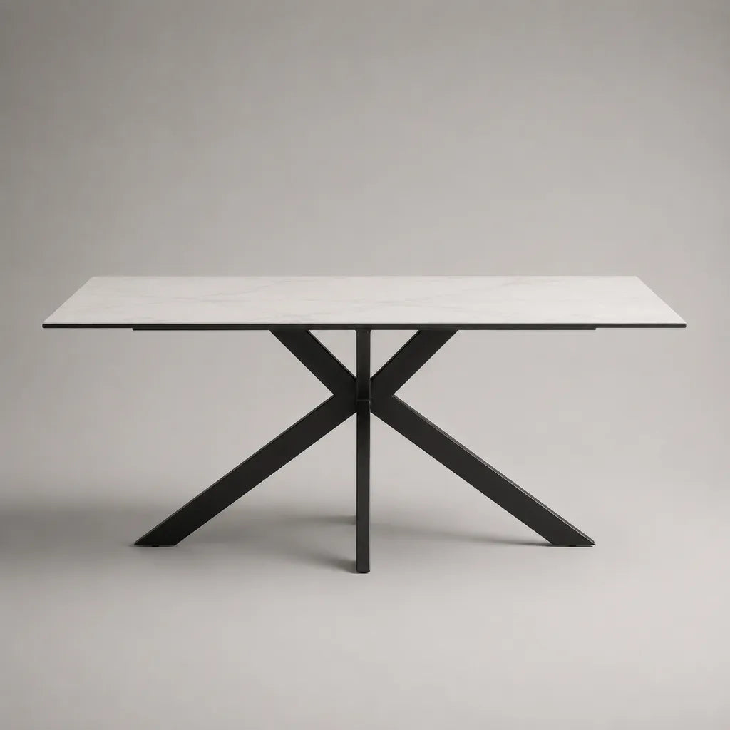 Table à manger extensible rectangulaire en céramique effet marbre blanc et acier noir, 160-200 × 90 × 76 cm